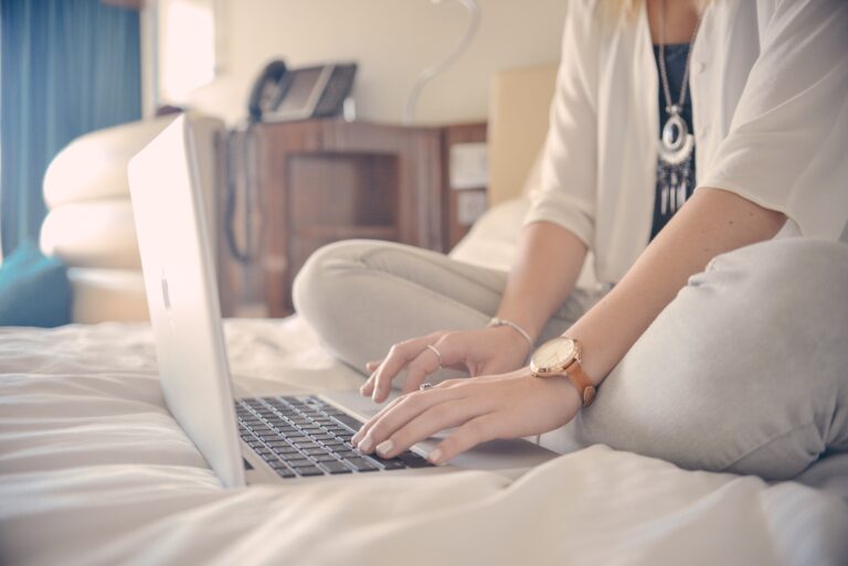 mum working at home